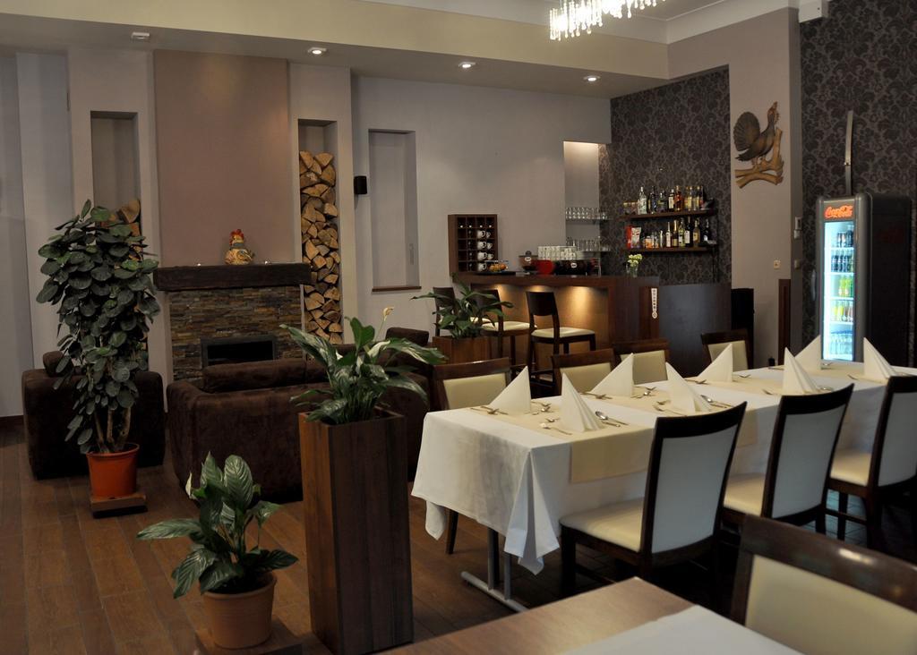Willa Strzelnica Hotel Kościerzyna Eksteriør billede